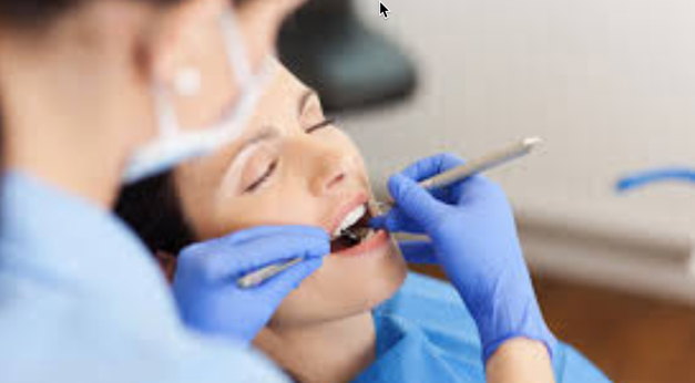 Dental Fillings vs. Crowns: How Cookeville Dentists Choose the Right Restoration
